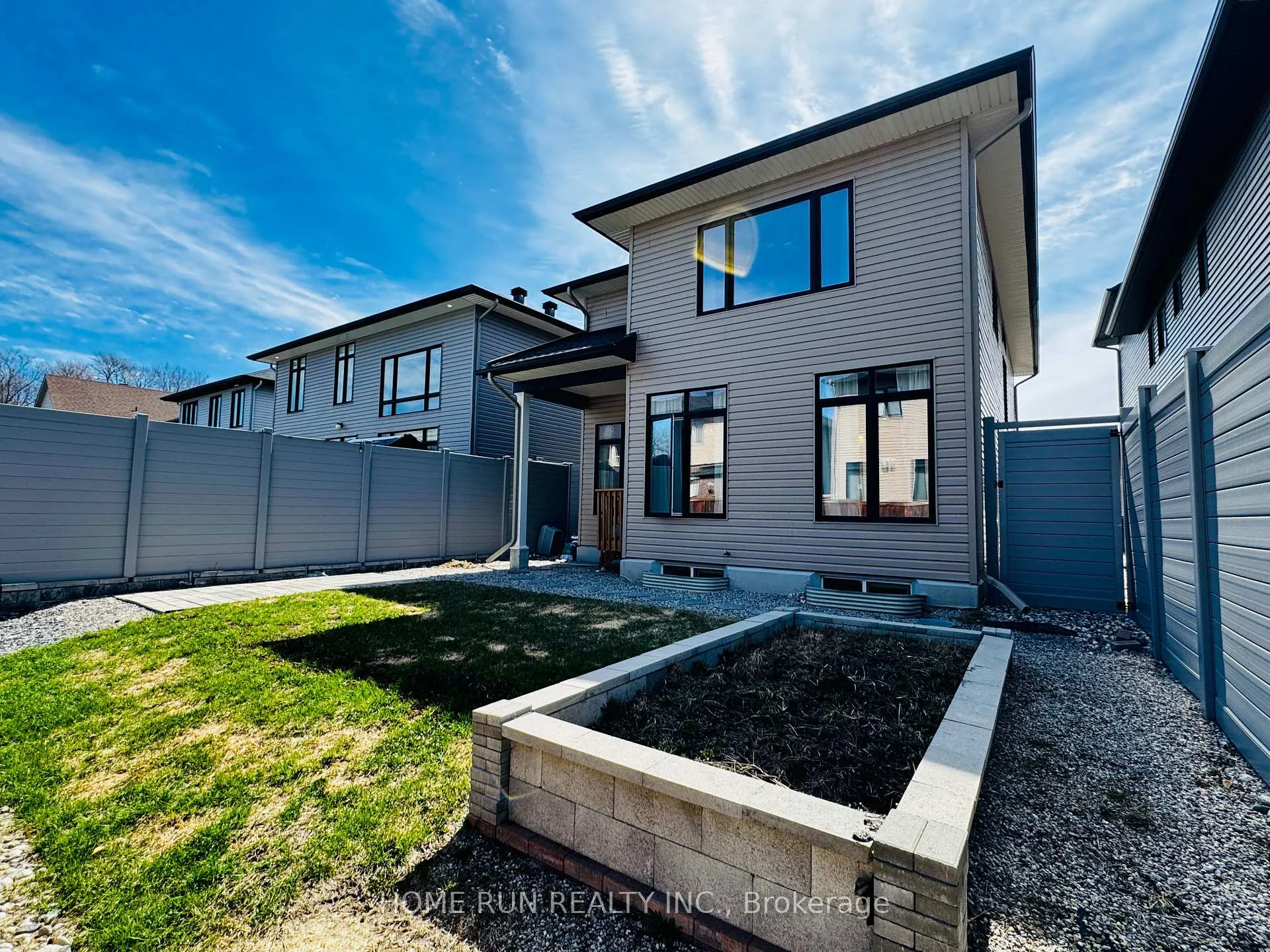 Photo 32 of 279 Mount Nebo Way, Ottawa, Riverside South/Gloucester Glen — HOMEH