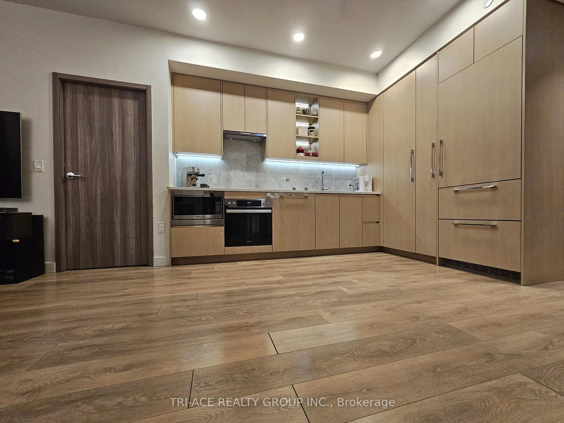 Photo 22 of Unit 3609, 85 McMahon Drive, North York, Bayview Village — HOMEH