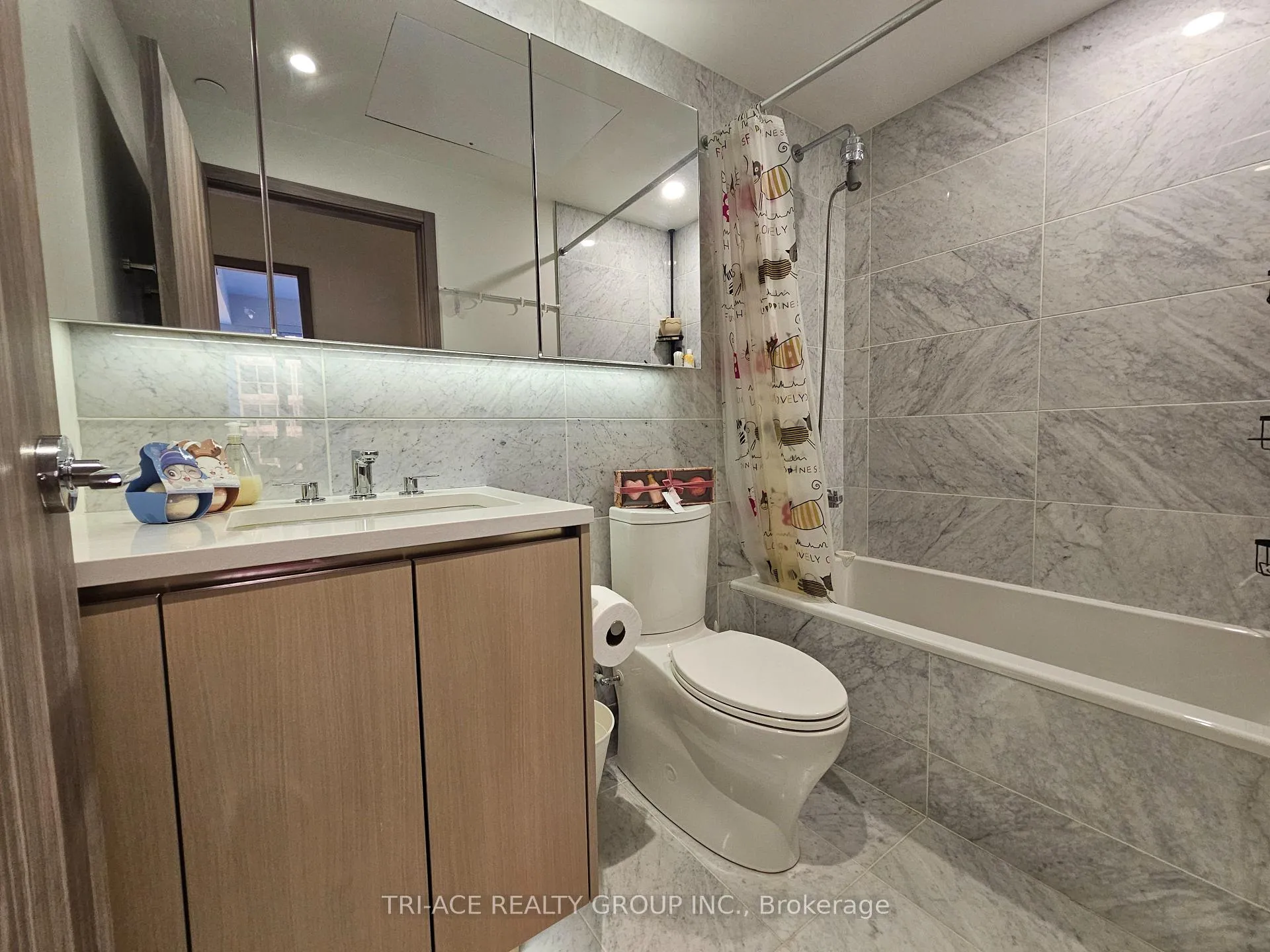 Photo 33 of Unit 3609, 85 McMahon Drive, North York, Bayview Village — HOMEH