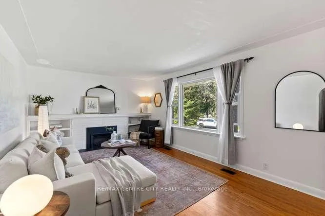 Photo 9 of 1302 Norman Avenue, London, South B — HOMEH