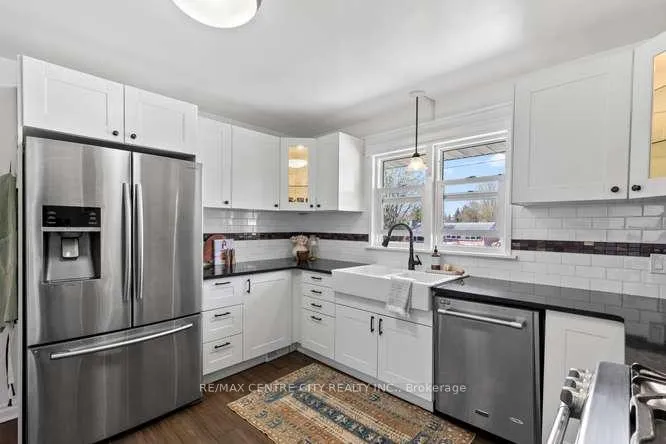 Photo 16 of 1302 Norman Avenue, London, South B — HOMEH