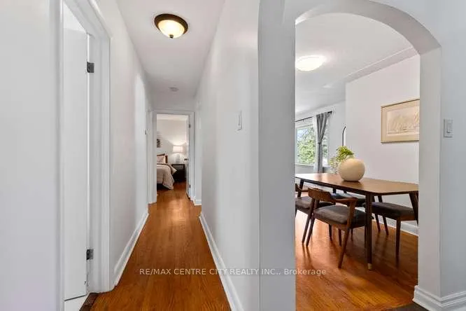 Photo 18 of 1302 Norman Avenue, London, South B — HOMEH