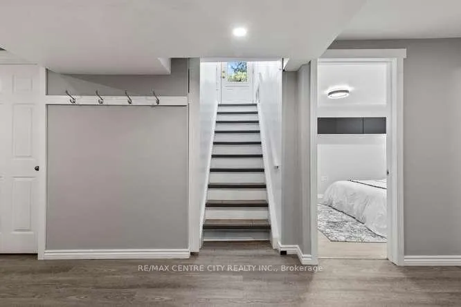 Photo 28 of 1302 Norman Avenue, London, South B — HOMEH