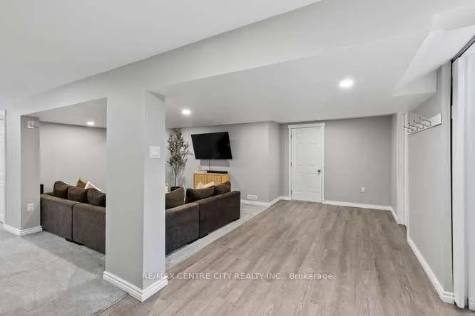 Photo 31 of 1302 Norman Avenue, London, South B — HOMEH
