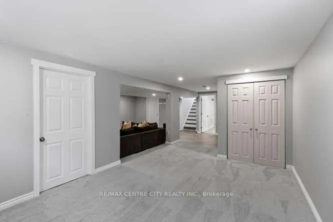 Photo 32 of 1302 Norman Avenue, London, South B — HOMEH