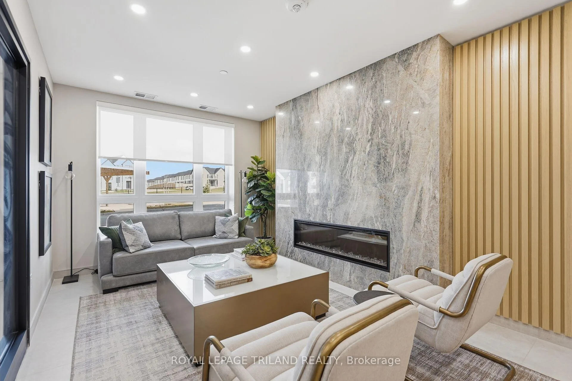 Photo 6 of Unit 310, 1560 Upper West Avenue, London, South B — HOMEH