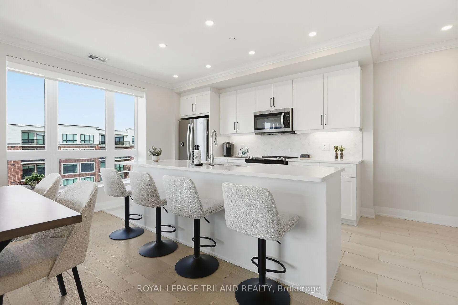 Photo 9 of Unit 310, 1560 Upper West Avenue, London, South B — HOMEH