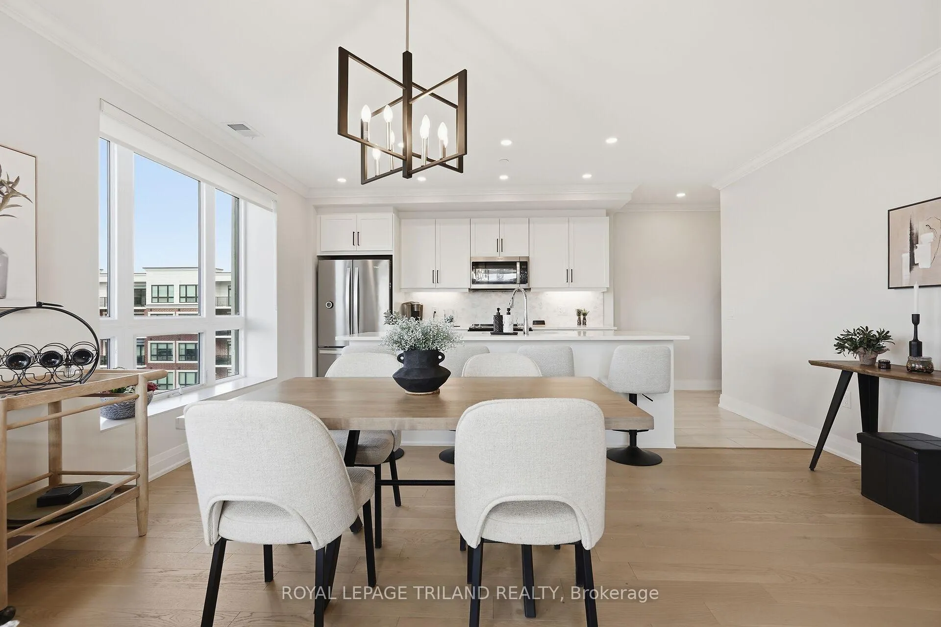 Photo 10 of Unit 310, 1560 Upper West Avenue, London, South B — HOMEH