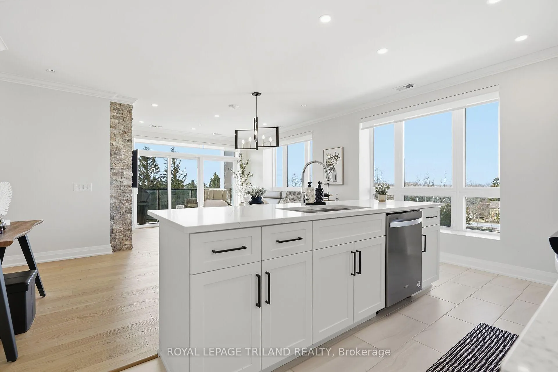 Photo 12 of Unit 310, 1560 Upper West Avenue, London, South B — HOMEH