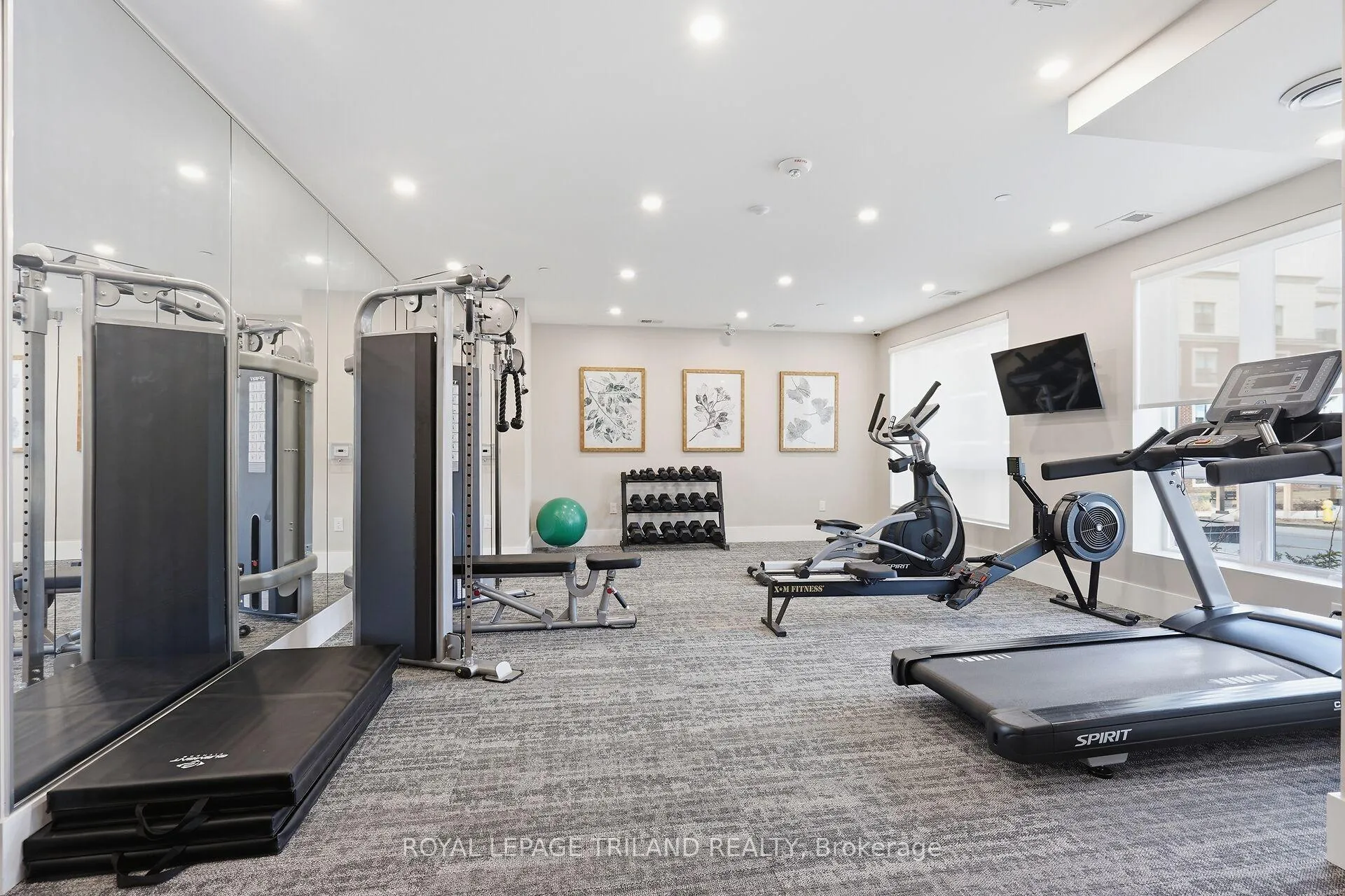 Photo 37 of Unit 310, 1560 Upper West Avenue, London, South B — HOMEH