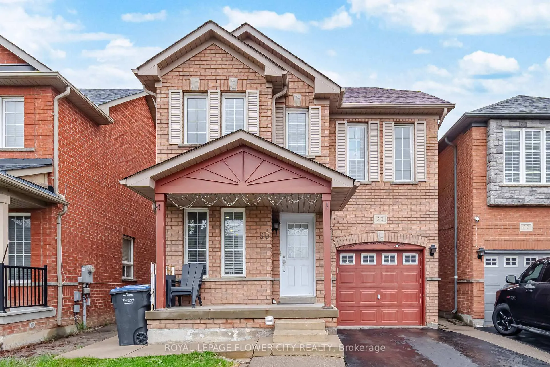 Front of 30 Ridgefield Court
