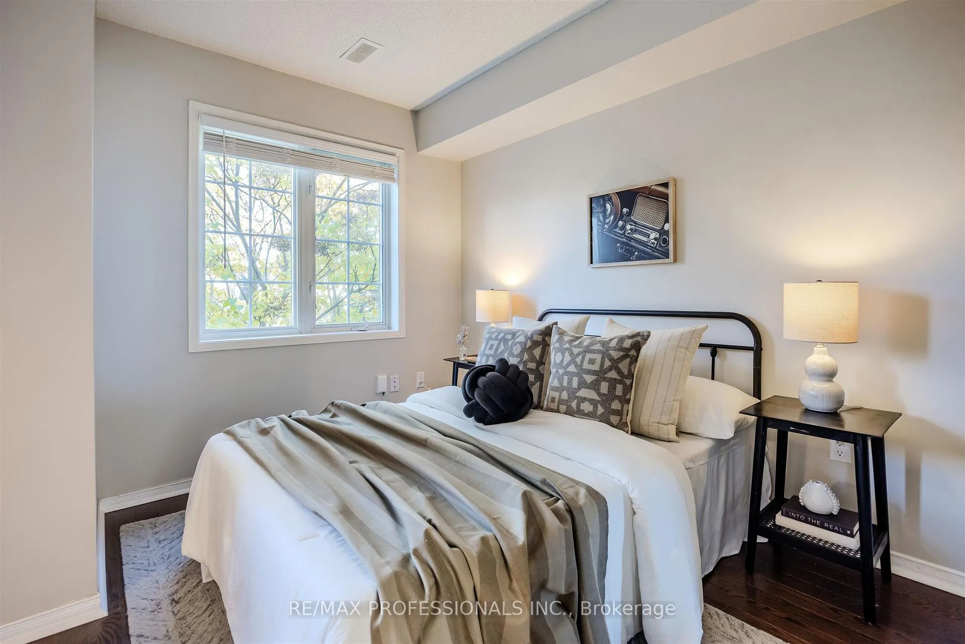 Photo 13 of 760 Rhodes Avenue, Toronto, Greenwood-Coxwell — HOMEH