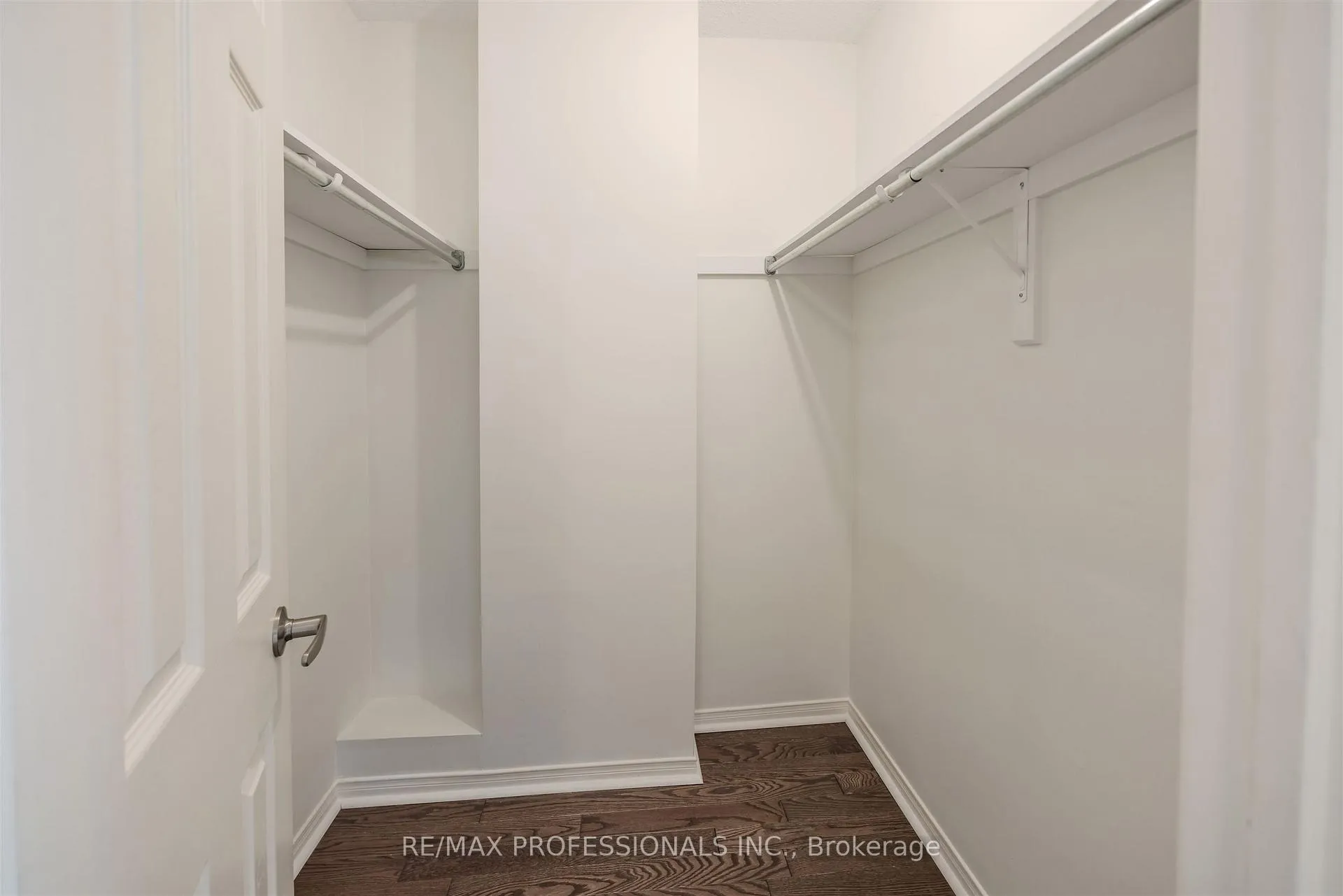 Photo 27 of 760 Rhodes Avenue, Toronto, Greenwood-Coxwell — HOMEH