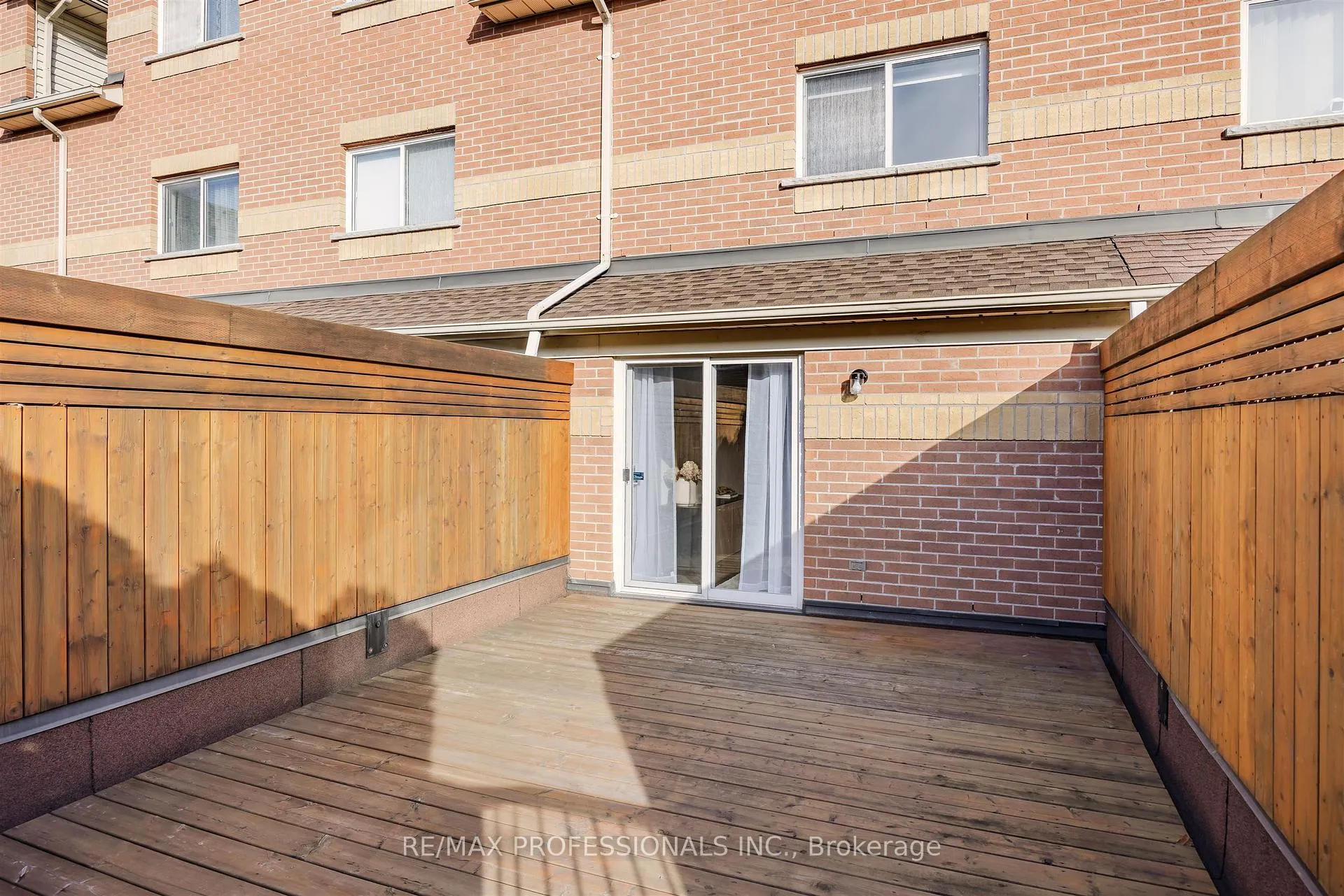 Photo 31 of 760 Rhodes Avenue, Toronto, Greenwood-Coxwell — HOMEH