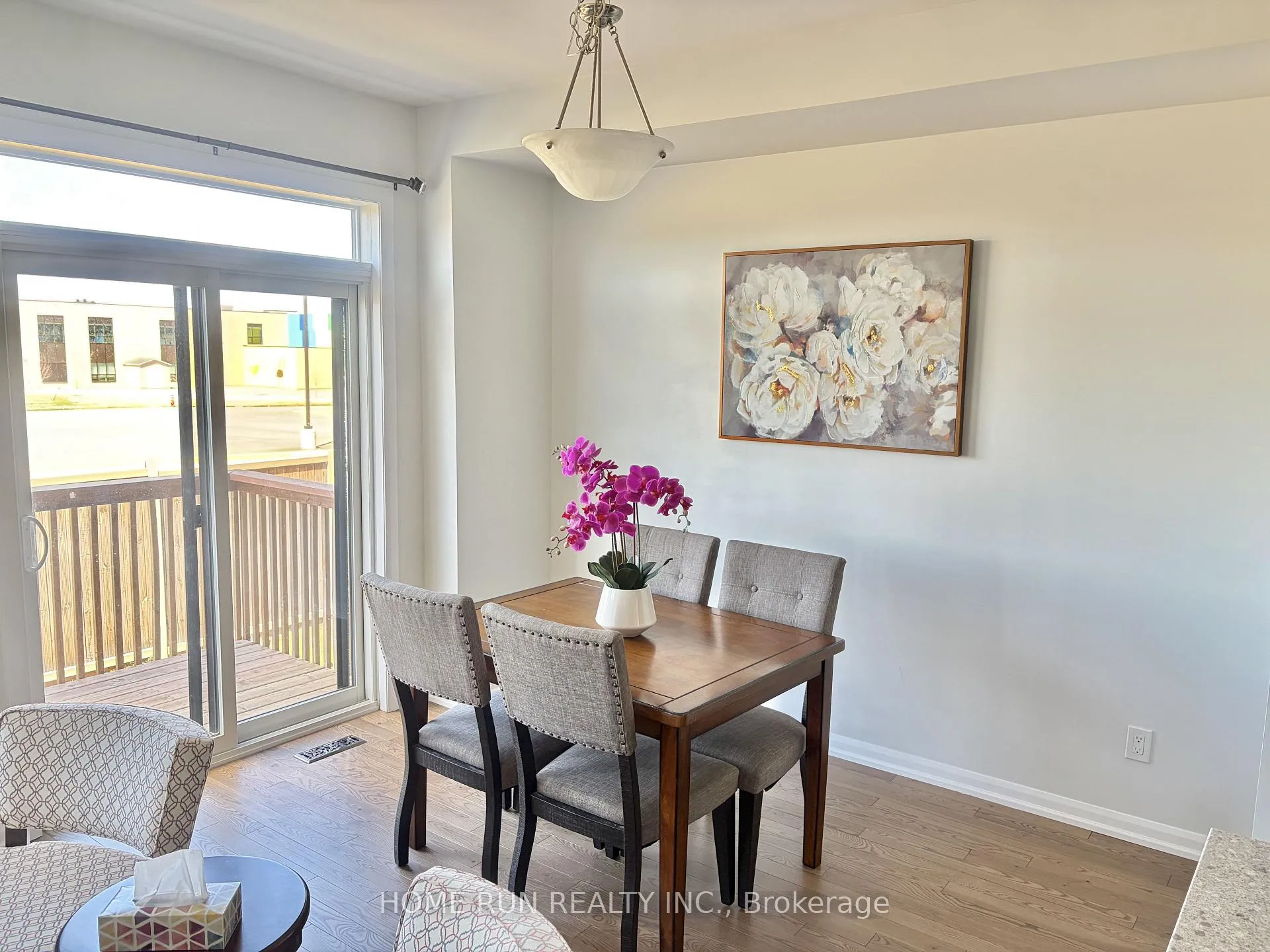 Photo 7 of 111 Teelin Circle, Ottawa, Barrhaven - Half Moon Bay — HOMEH