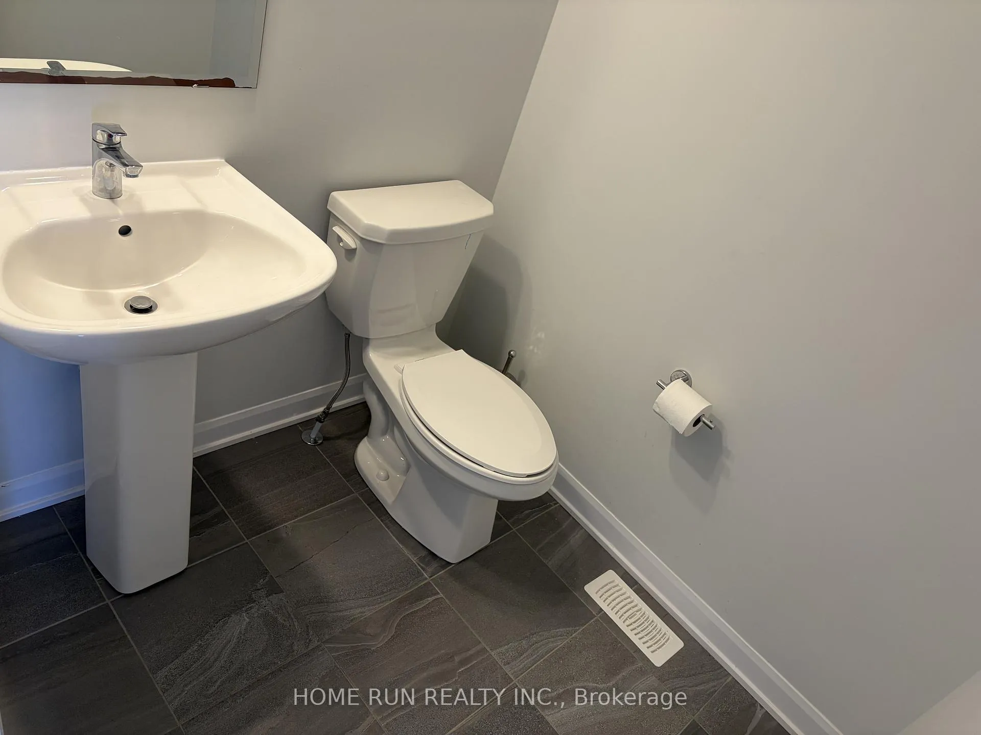 Photo 14 of 111 Teelin Circle, Ottawa, Barrhaven - Half Moon Bay — HOMEH