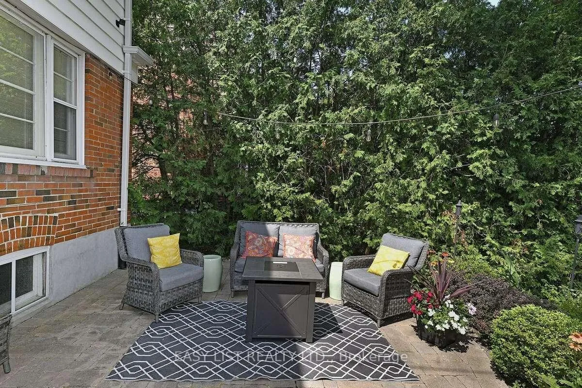 Photo 4 of 83 Eagle Road, Etobicoke, Stonegate-Queensway — HOMEH
