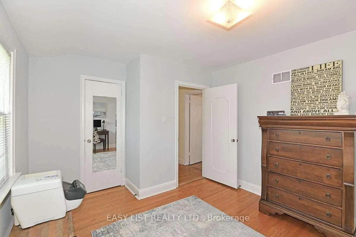Photo 14 of 83 Eagle Road, Etobicoke, Stonegate-Queensway — HOMEH