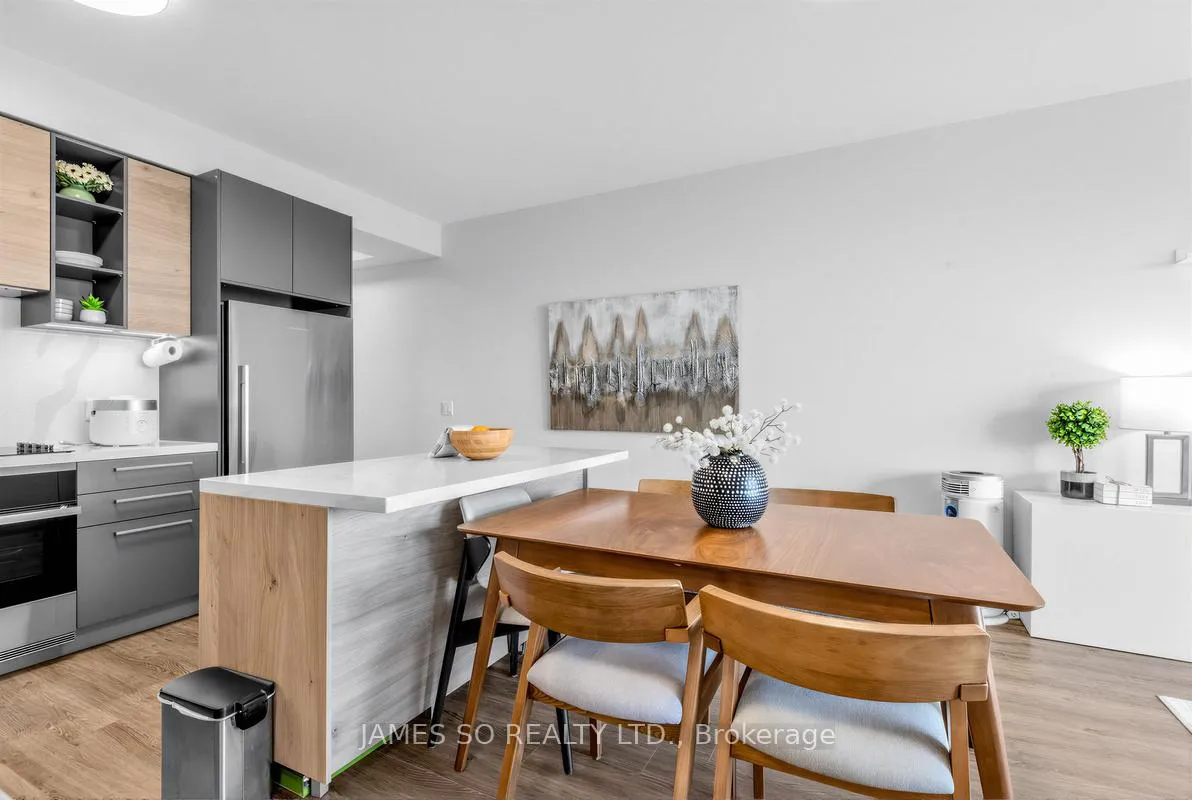 Photo 9 of Unit 1009, 12 Gandhi Lane, Markham, Commerce Valley — HOMEH