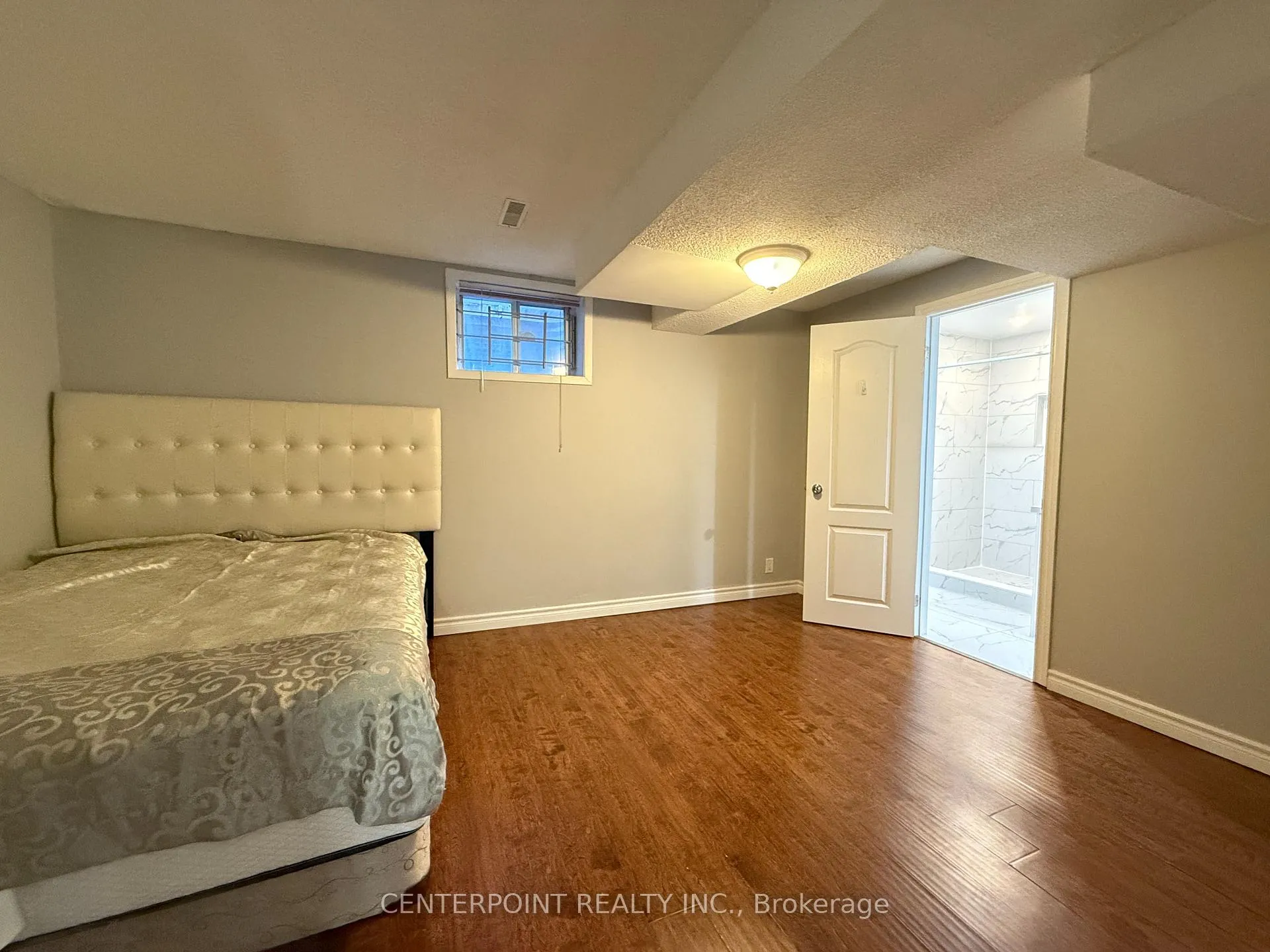 Photo 9 of 585 Village Basement Parkway, Markham, Unionville — HOMEH
