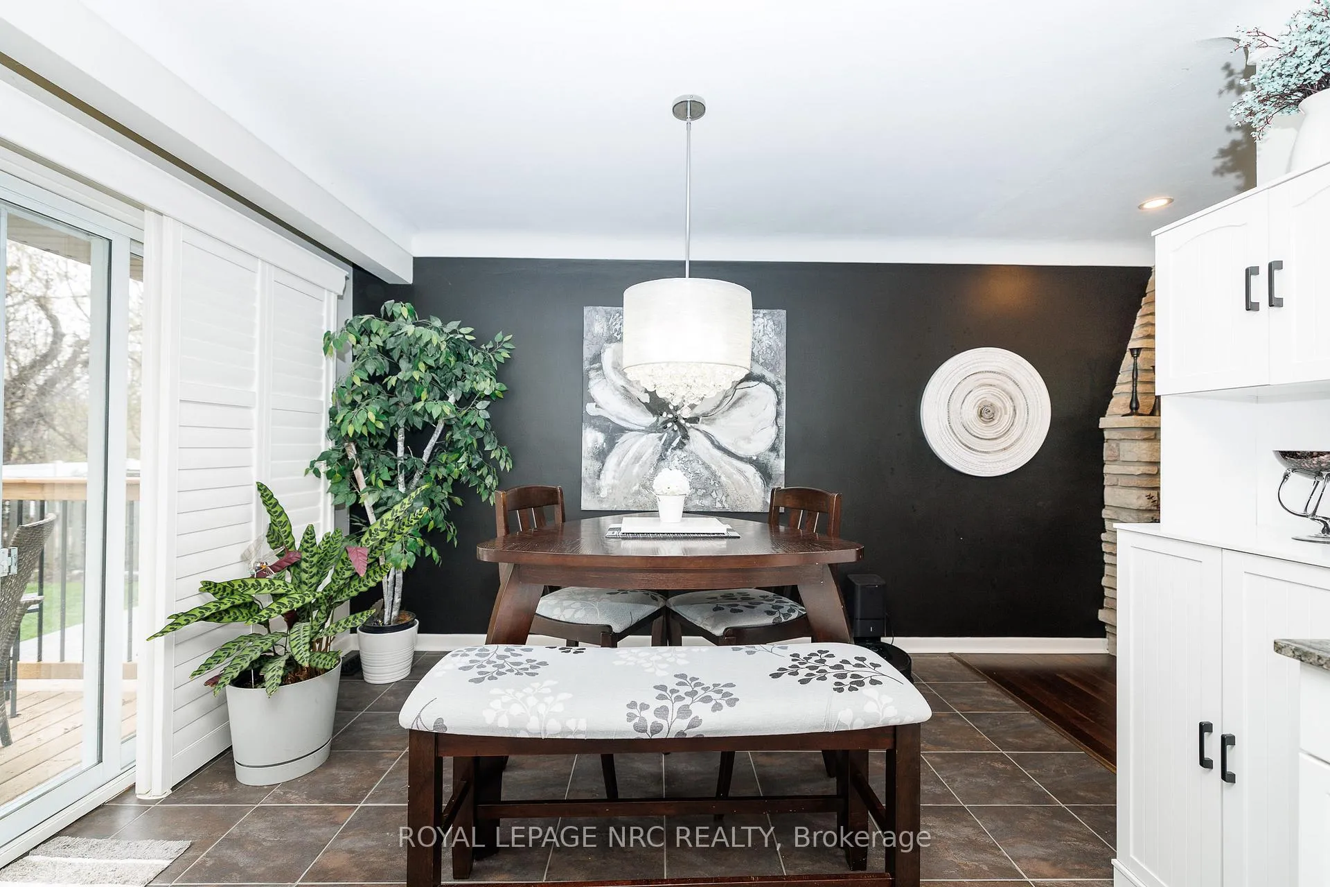 Photo 12 of 24 O`mara Drive, St. Catharines, Grapeview — HOMEH