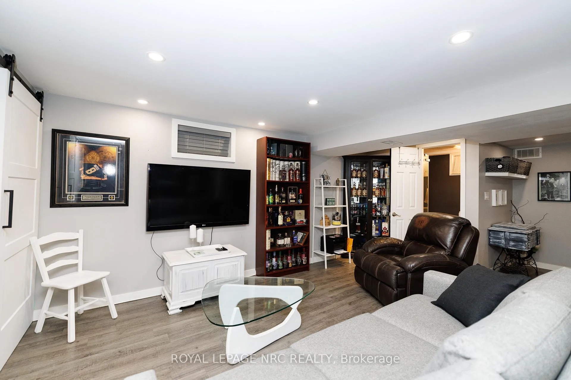 Photo 23 of 24 O`mara Drive, St. Catharines, Grapeview — HOMEH