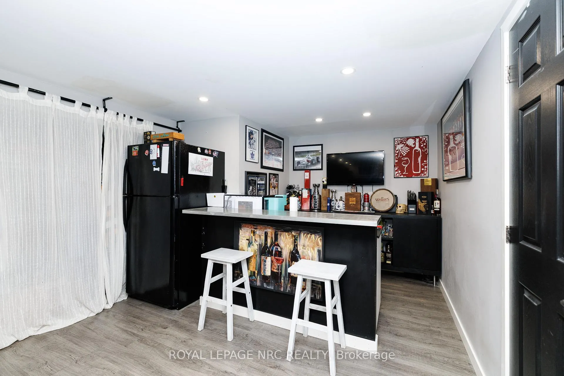 Photo 25 of 24 O`mara Drive, St. Catharines, Grapeview — HOMEH