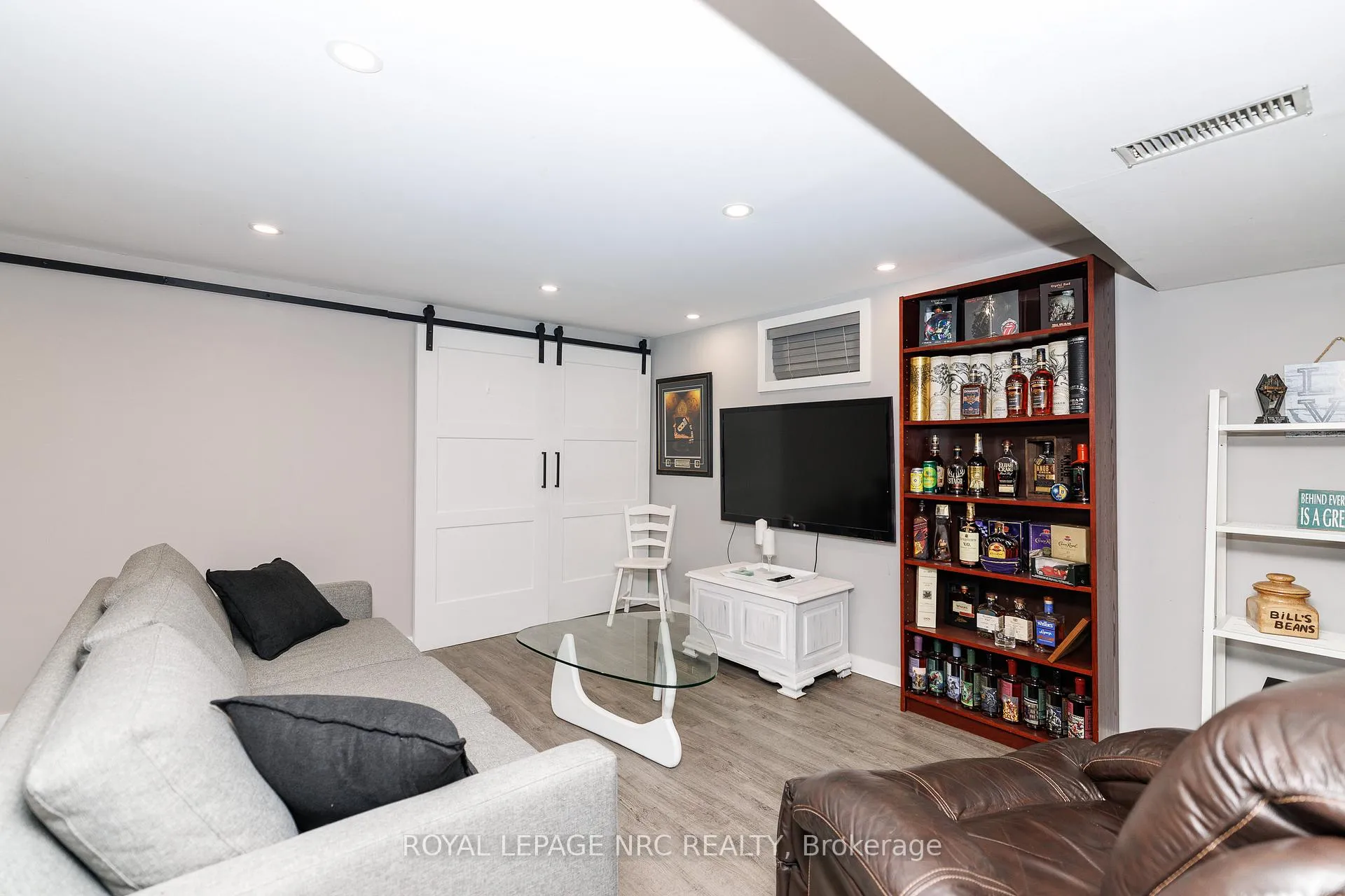 Photo 26 of 24 O`mara Drive, St. Catharines, Grapeview — HOMEH