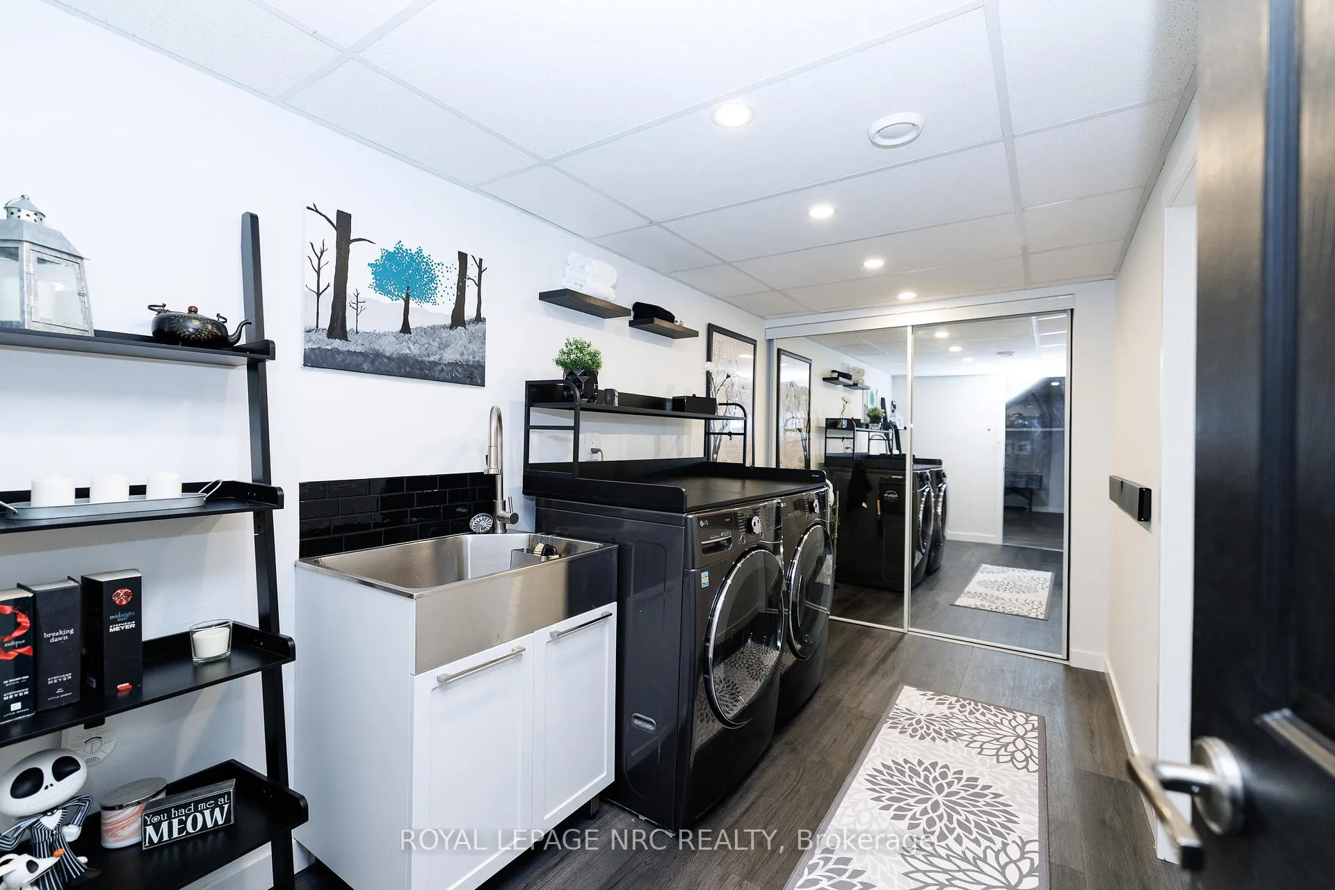 Photo 31 of 24 O`mara Drive, St. Catharines, Grapeview — HOMEH