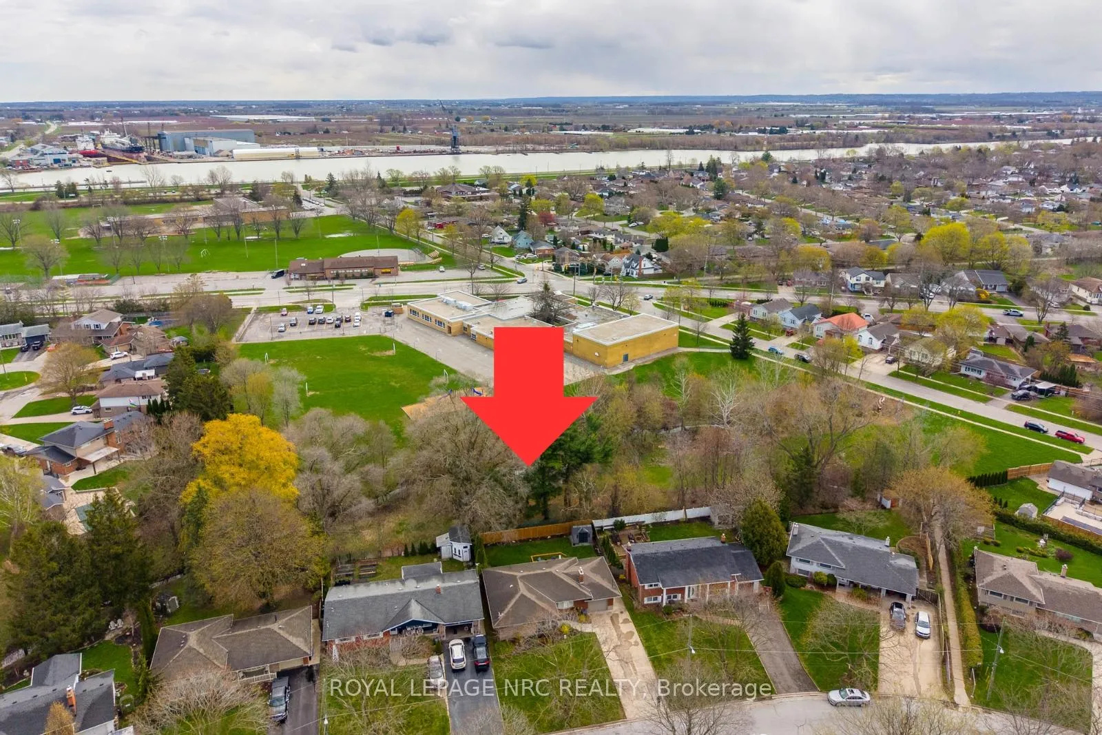 Photo 41 of 24 O`mara Drive, St. Catharines, Grapeview — HOMEH