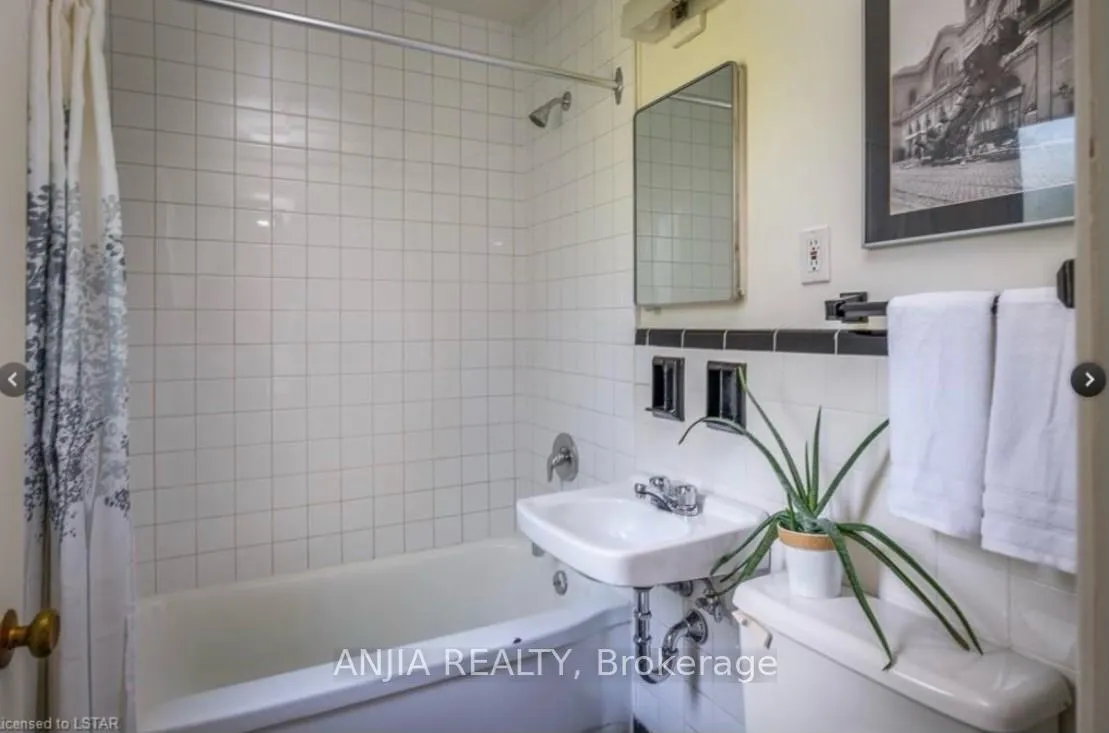 Photo 6 of Unit 1, 12 Tower Lane, London, East B — HOMEH
