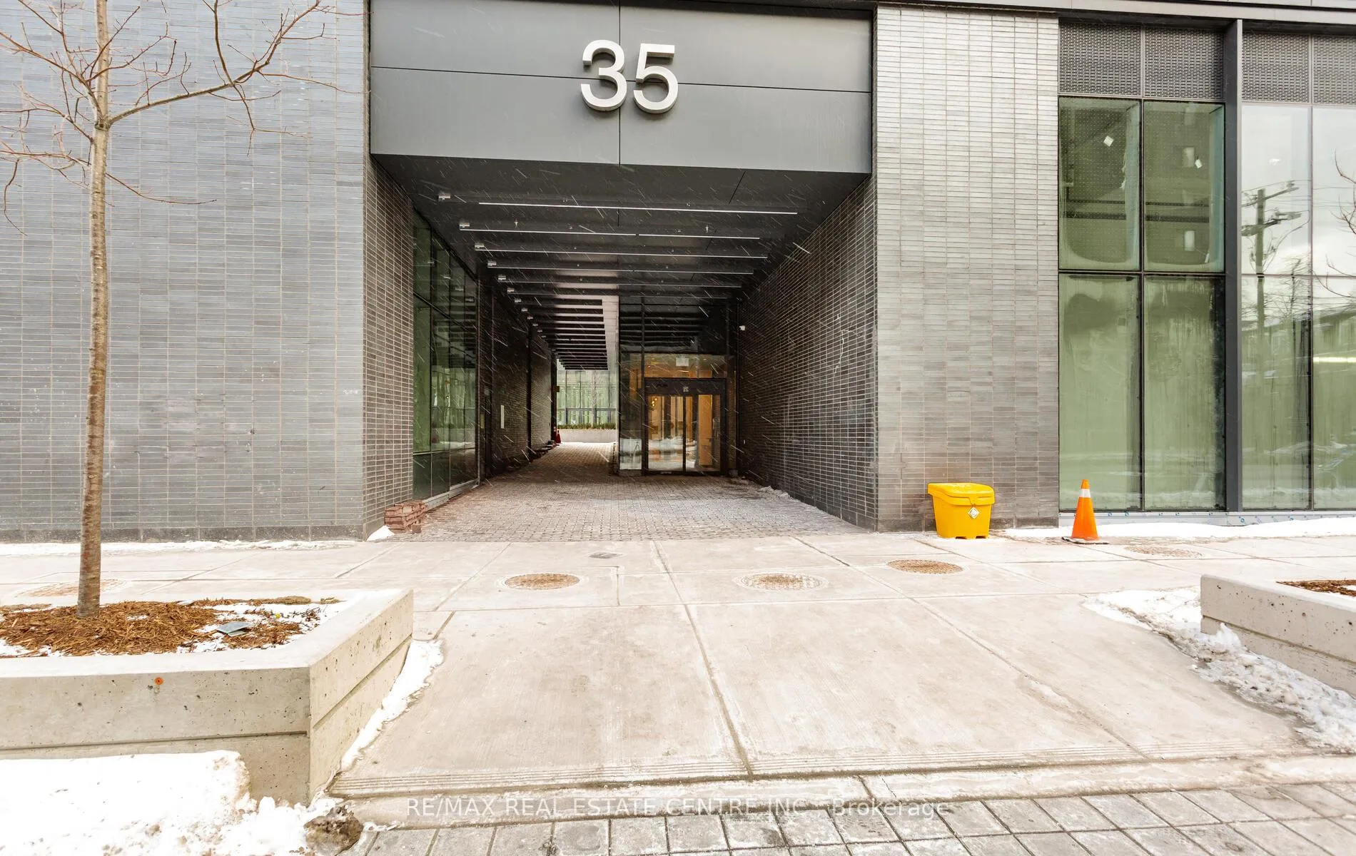 Photo 5 of Unit 2203, 35 Parliament Street, Toronto, Waterfront Communities — HOMEH
