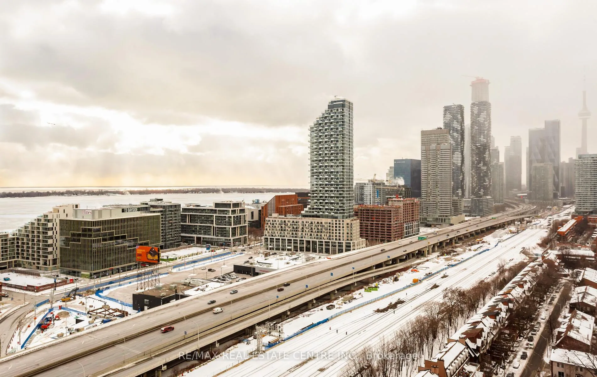 Photo 9 of Unit 2203, 35 Parliament Street, Toronto, Waterfront Communities — HOMEH