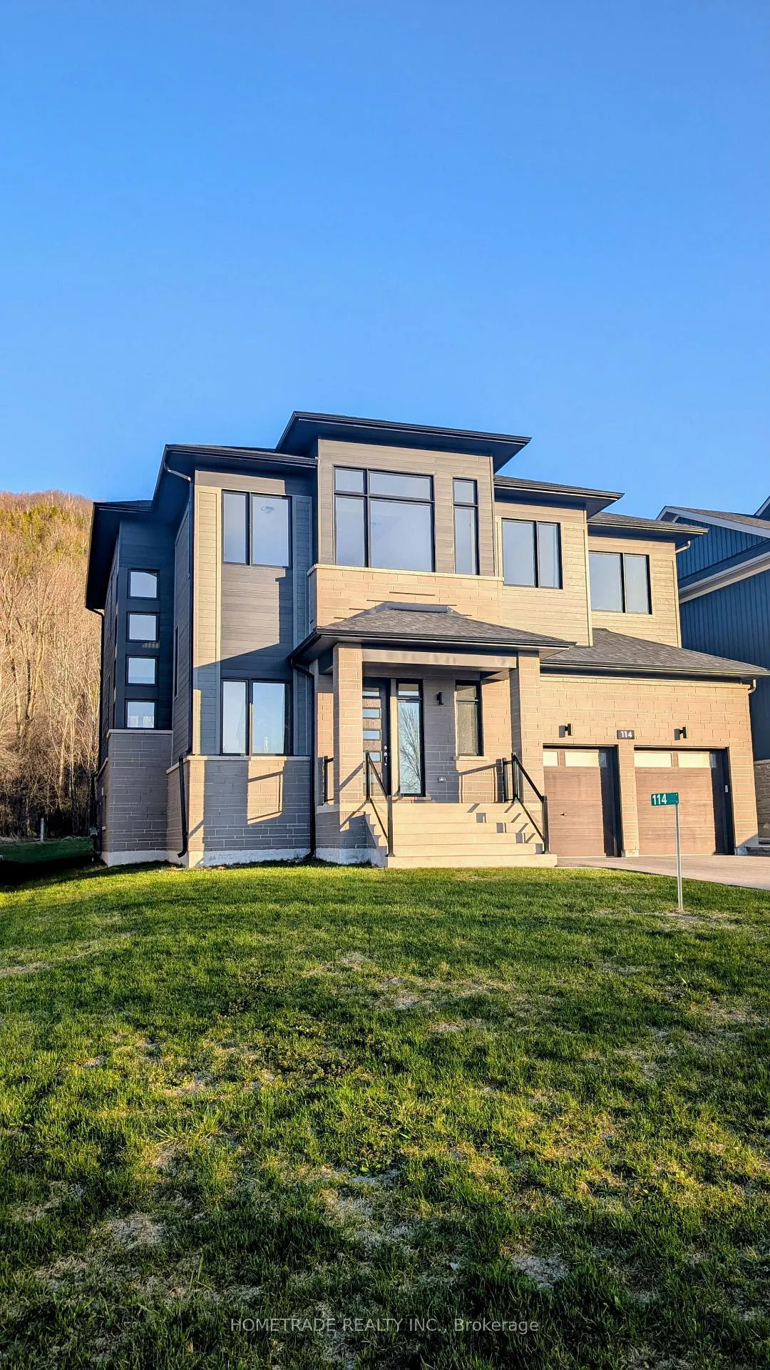 Front of 114 Dorothy Drive