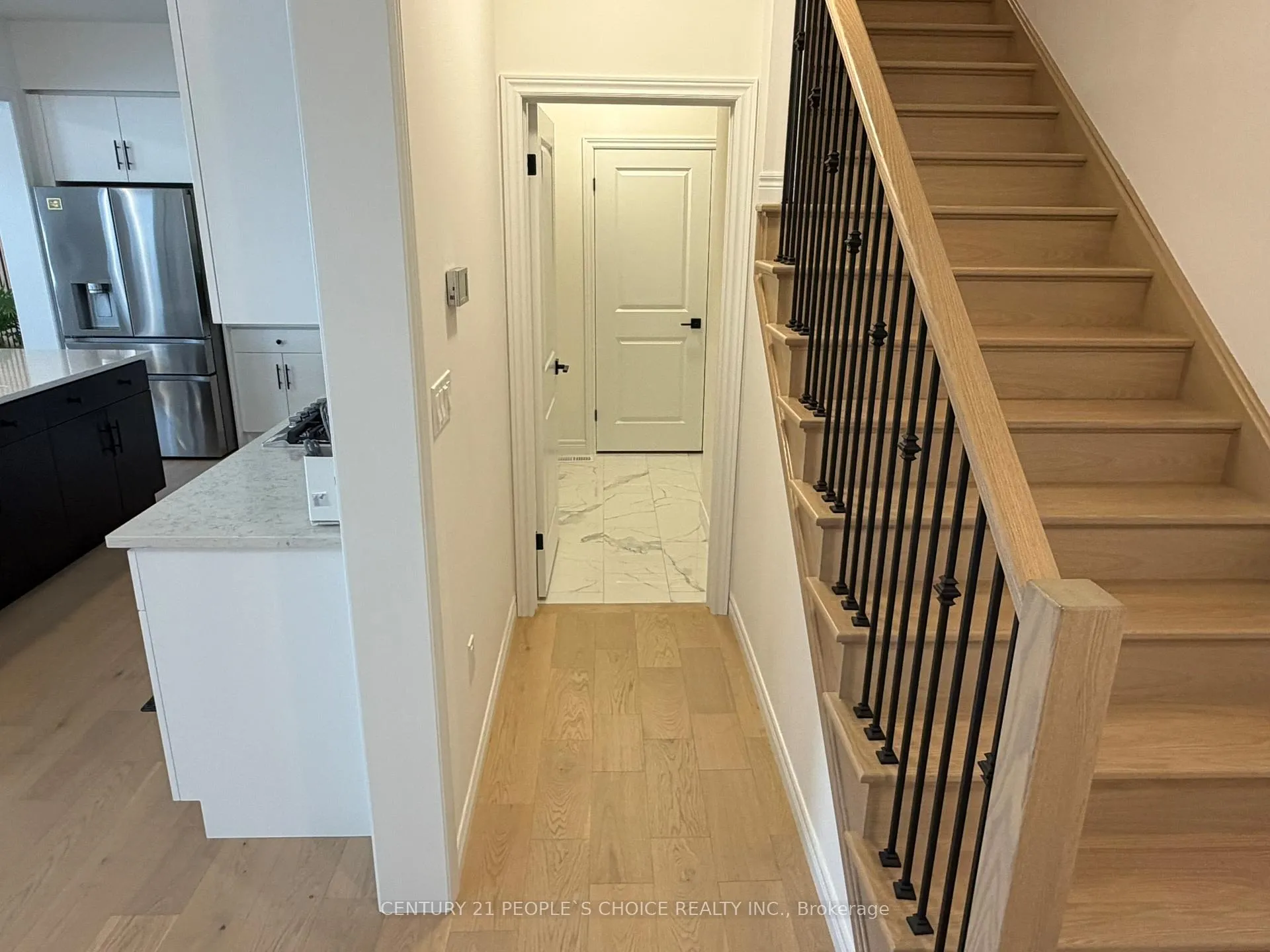 Photo 9 of 520 Anton Crescent, Kitchener — HOMEH