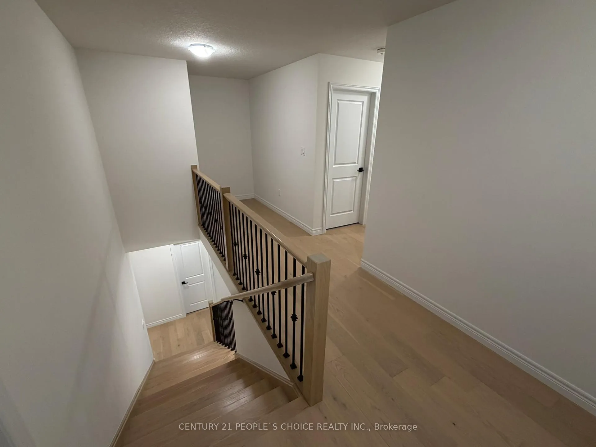 Photo 27 of 520 Anton Crescent, Kitchener — HOMEH