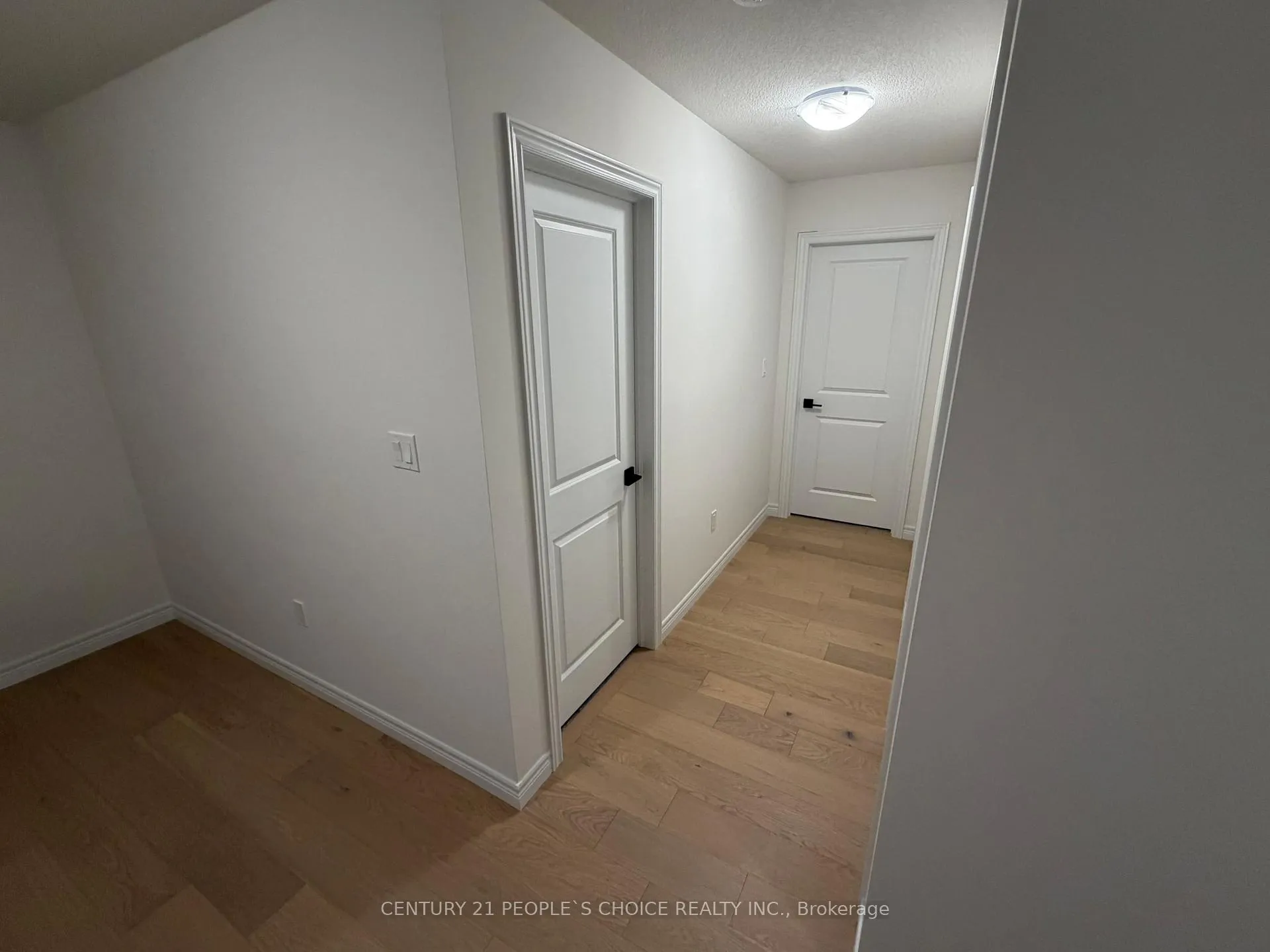 Photo 28 of 520 Anton Crescent, Kitchener — HOMEH