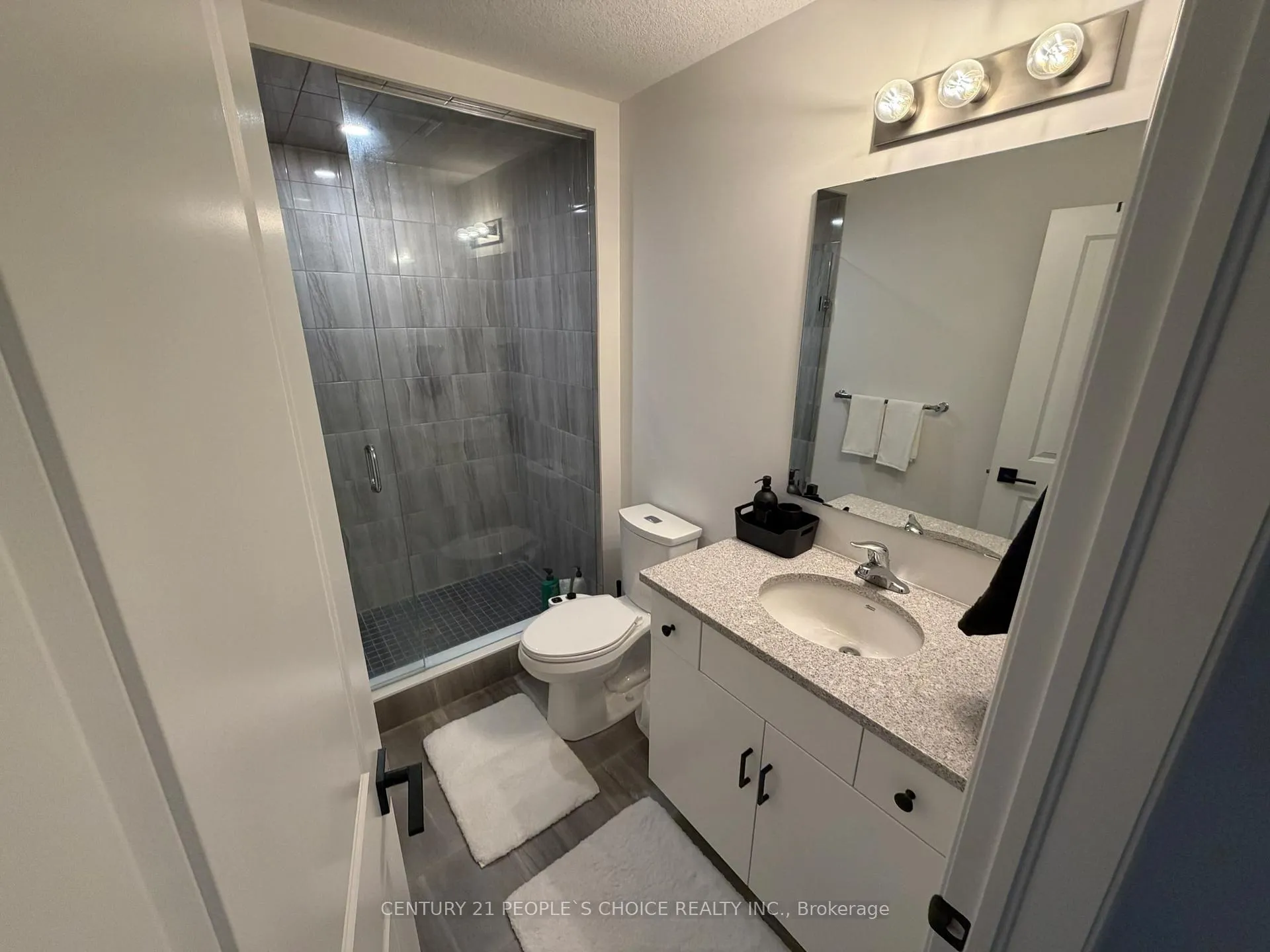 Photo 40 of 520 Anton Crescent, Kitchener — HOMEH