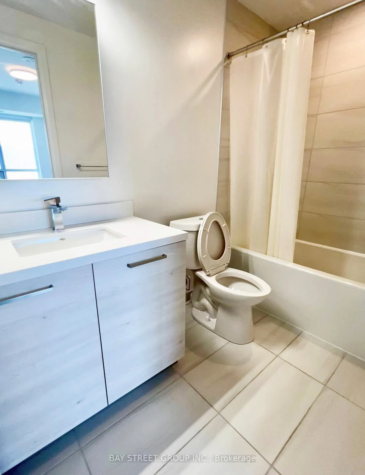 Photo 3 of Unit 206, 12 Gandhi Lane, Markham, Commerce Valley — HOMEH