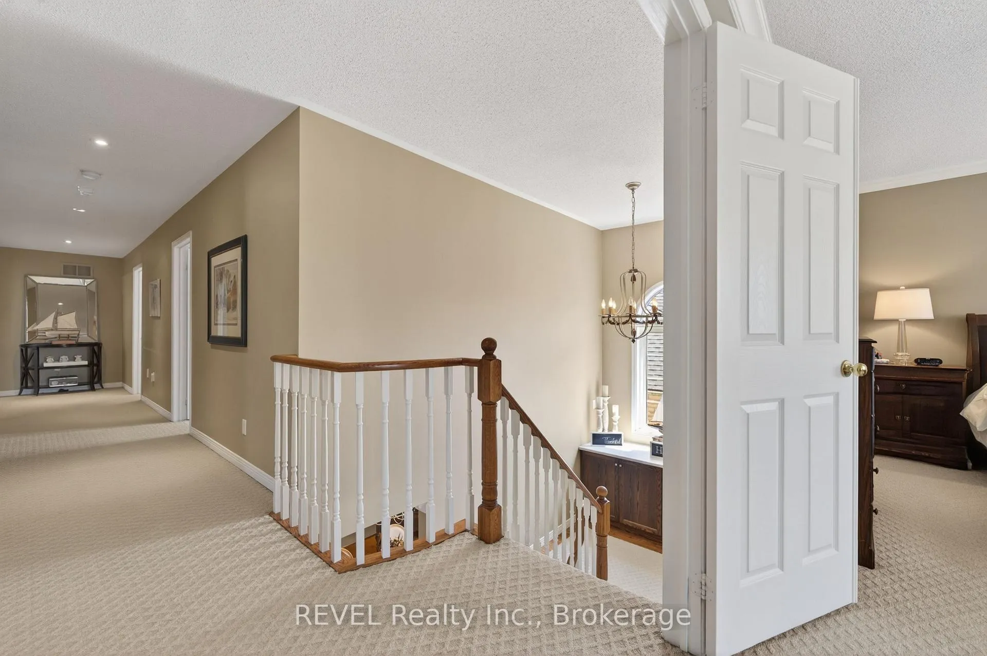 Photo 23 of 4266 Clubview Drive, Burlington, Rose — HOMEH
