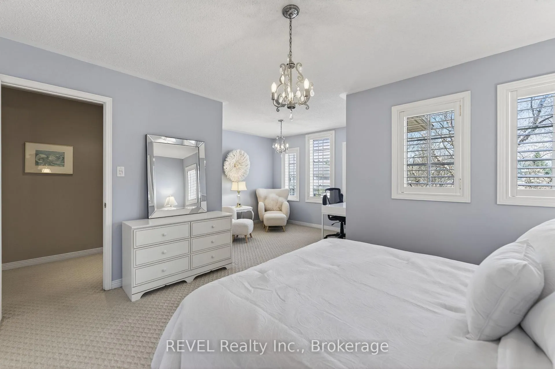 Photo 33 of 4266 Clubview Drive, Burlington, Rose — HOMEH