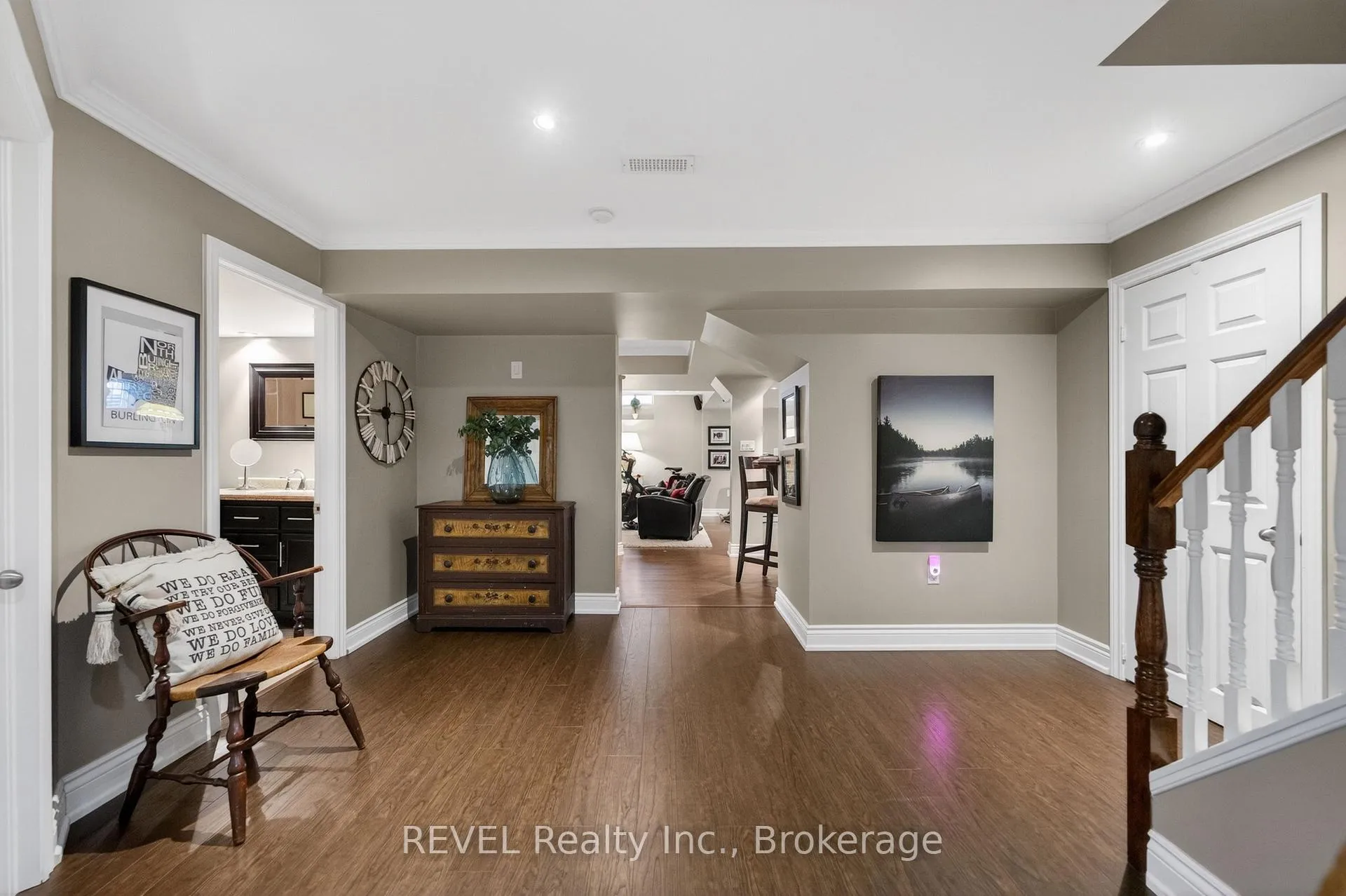 Photo 41 of 4266 Clubview Drive, Burlington, Rose — HOMEH