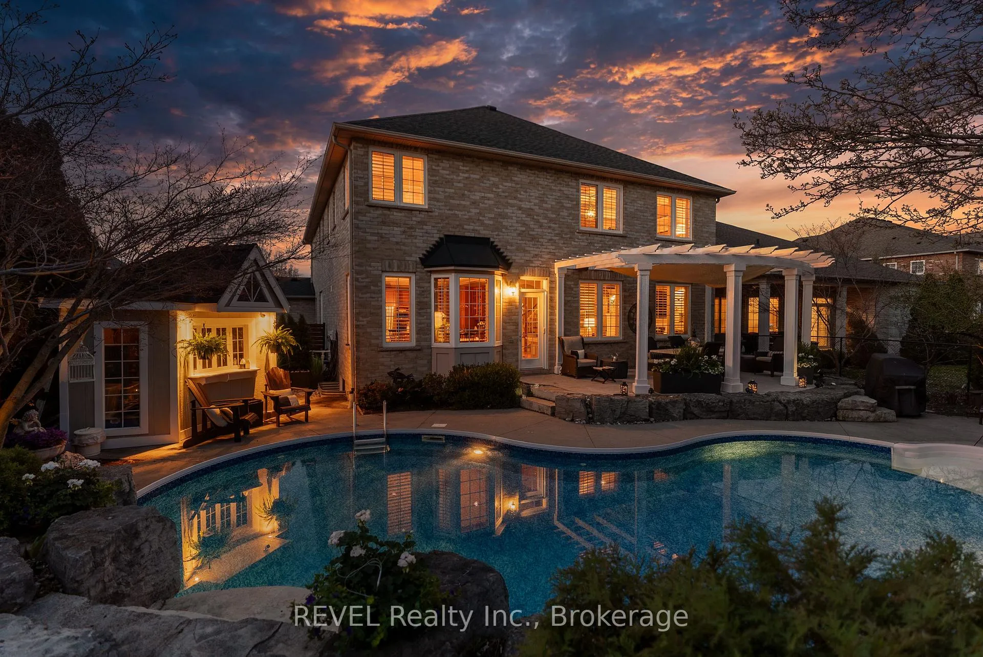 Photo 46 of 4266 Clubview Drive, Burlington, Rose — HOMEH