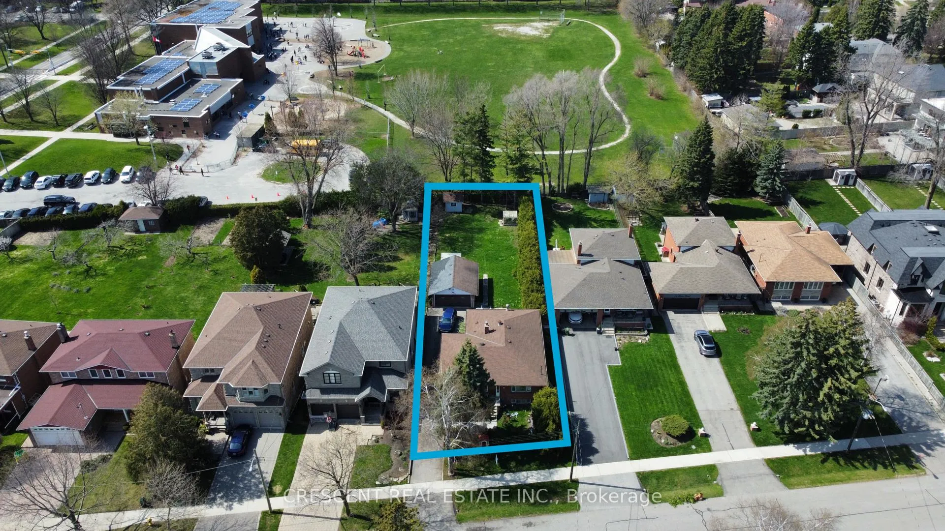 Photo 1 of 18 Laver Road, Etobicoke, Eringate-Centennial-West Deane — HOMEH