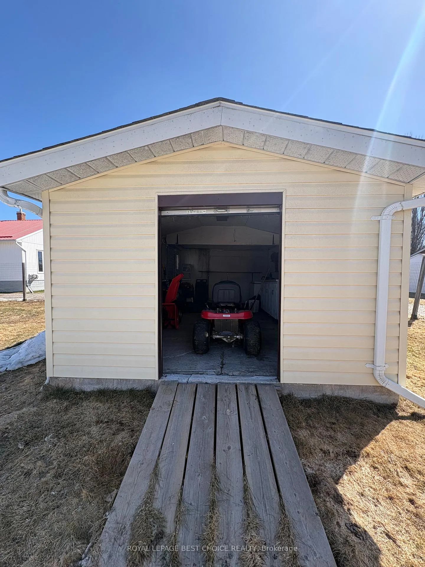 Photo 10 of 21 10TH Street, Armstrong, Earlton — HOMEH