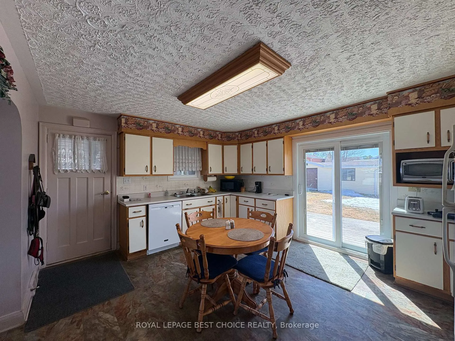 Photo 17 of 21 10TH Street, Armstrong, Earlton — HOMEH