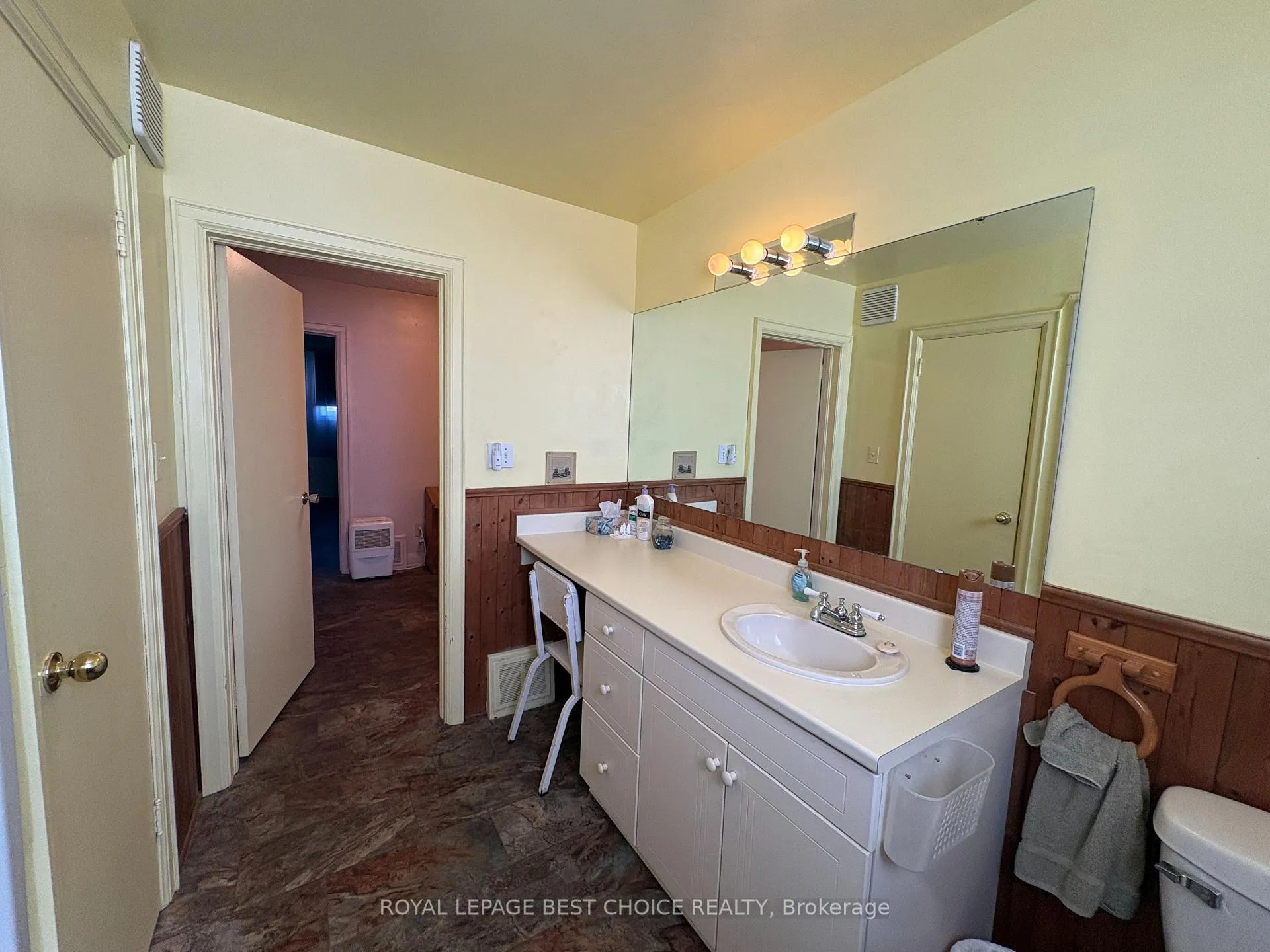 Photo 20 of 21 10TH Street, Armstrong, Earlton — HOMEH