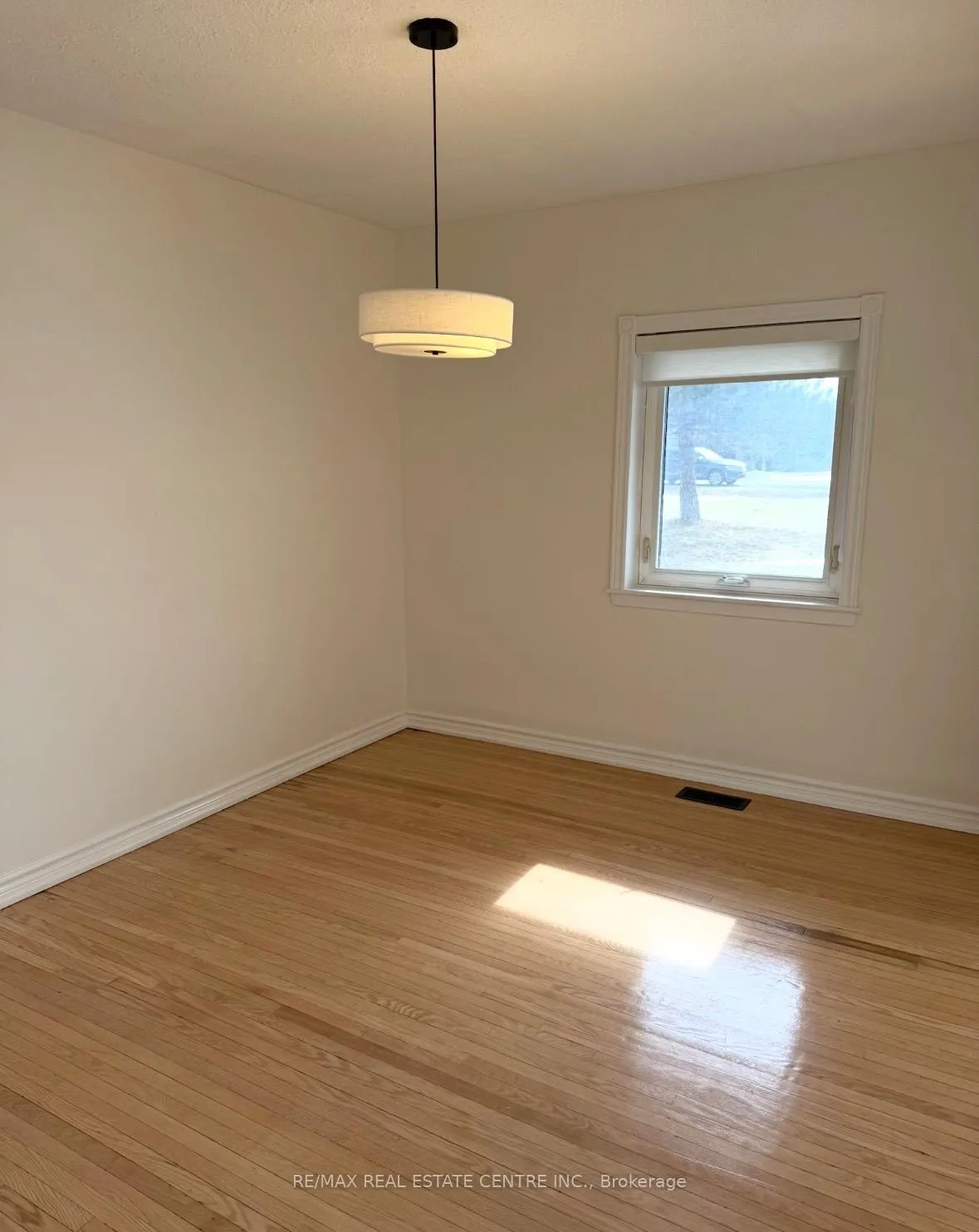 Photo 8 of 14599 Chinguacousy Road E, Caledon, Rural Caledon — HOMEH