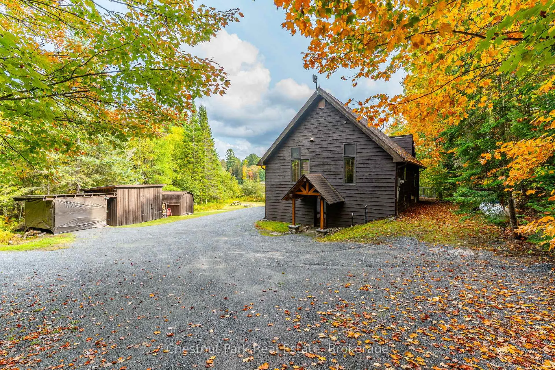 Photo 2 of 1109 Canopy Lane, Algonquin Highlands, Stanhope — HOMEH