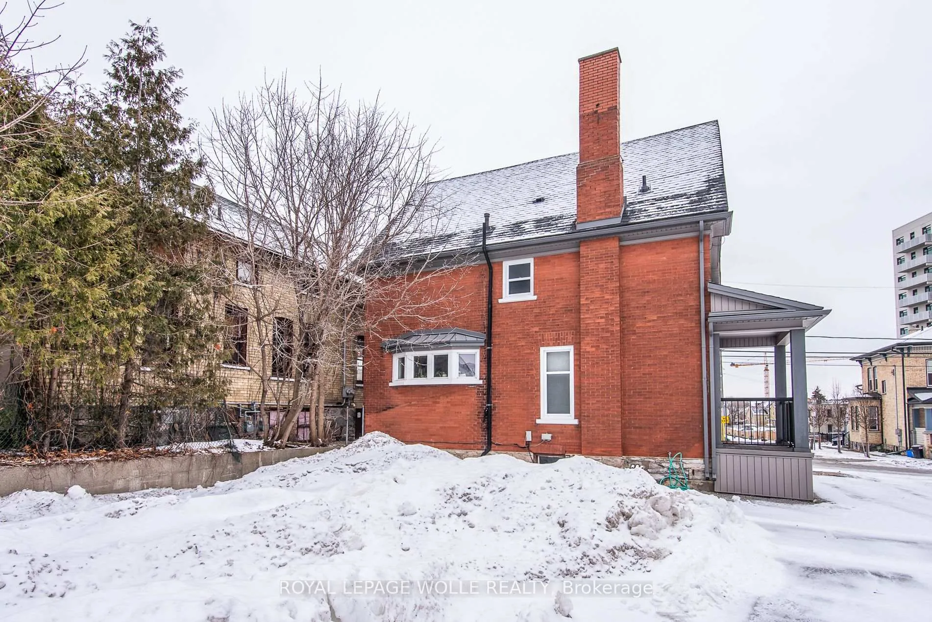 Photo 4 of 94 Scott Street, Kitchener — HOMEH